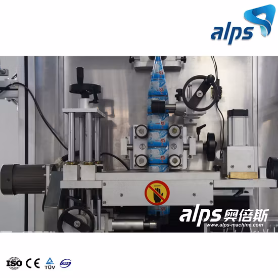 Etichettatrice automatica per maniche termoretraibili per bottiglie di bevande da 6000 bph con etichetta in PVC